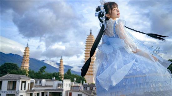 Strawberry Video Piggy launches multiplayer sports lite version