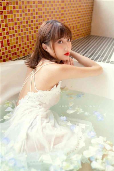 Strawberry, Luffa, Durian and Okra Scan the QR code to download and install the free version