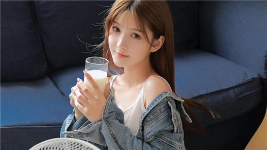 Banana Durian Okra Eggplant Strawberry App