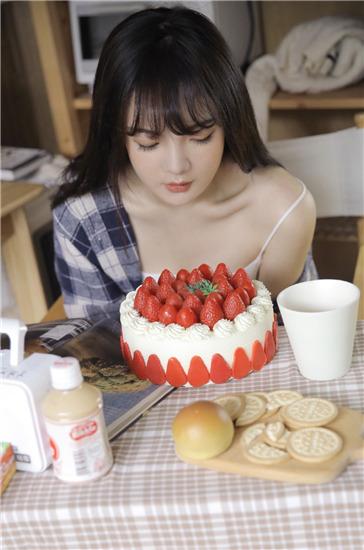 草莓樱桃丝瓜绿巨人秋葵茄子视频截图1