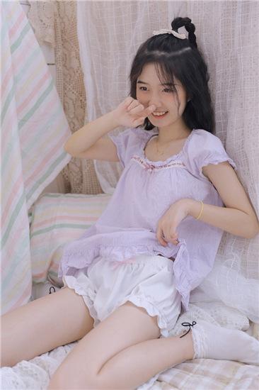 Pomegranate video Xingfubao releases itself late at night