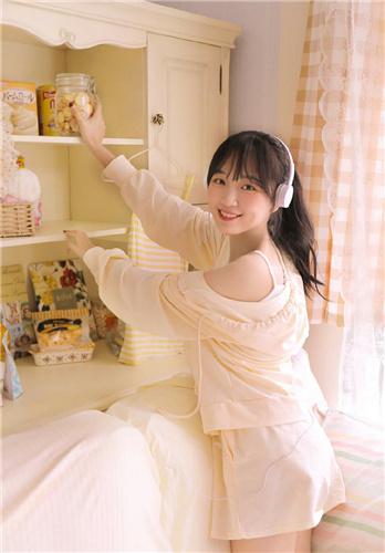 Strawberry Luffa Banana Sunflower Durian 18 Years Old Website Free