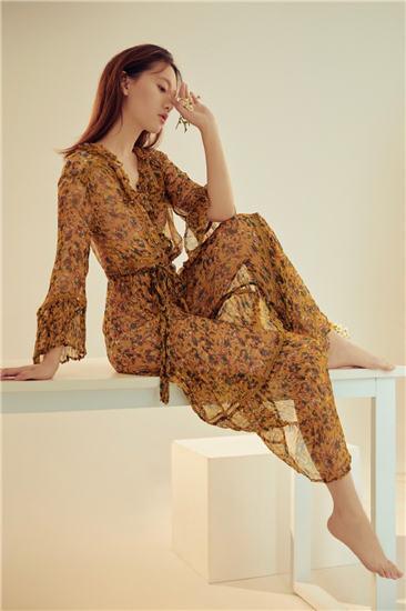 Strawberry Banana Durian Luffa Little Yellow Duck APP