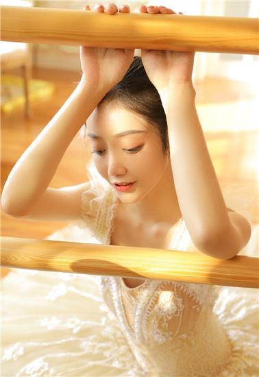 Pomegranate video Xingfubao releases itself late at night