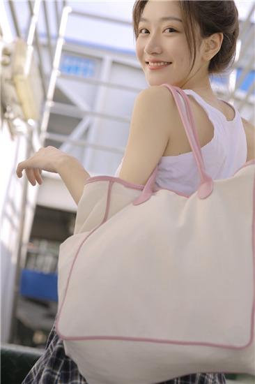 Strawberry Banana Okra Jackfruit Cucumber Luffa Durian Lite