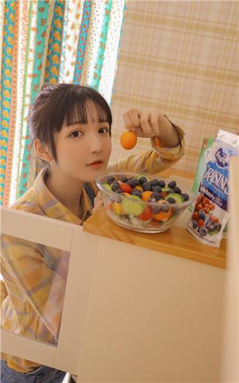 Eggplant Strawberry Luffa Banana Durian Cherry