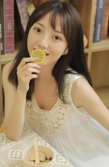 9612 Yellow Peach Asian quality online viewing free version