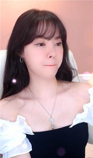 无忧传媒剧国产剧情mv在线播放 v1.3.0