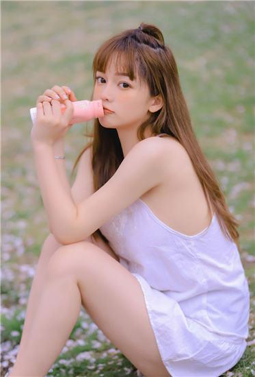 花季v3.072每天免费三次解锁版葫芦娃截图3