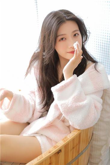 The official website of the rich second generation f2app enters the latest ios