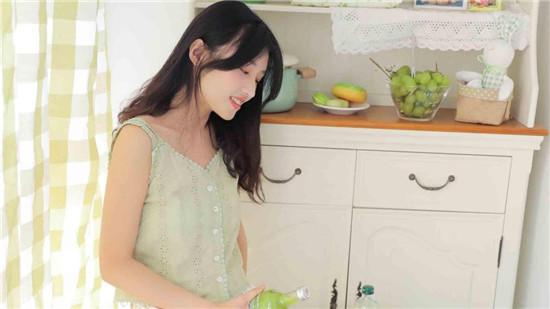 两个人看的www在线观看视频截图2