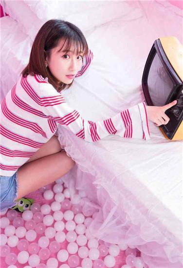 Strawberry Durian Sunflower Okra Milk Tea Android version