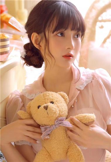 √Watch the latest version of Paradise.com www for free