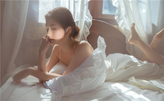 Domestic no man's land card, one card, two cards and three garbled characters