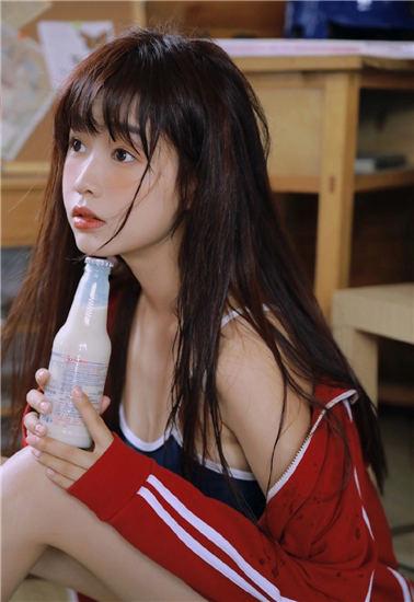 Strawberry, loofah, banana, sunflower, durian, 18-year-old dirty Android version