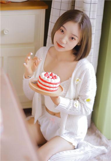 天美传媒TM0070高中毕业聚会截图1