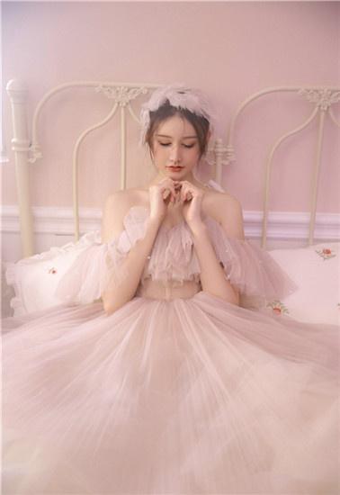 Strawberry Guava Sunflower Durian Pomegranate