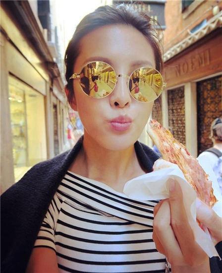 龙物视频YW8829苹果版截图2