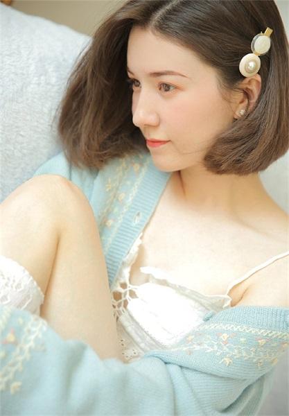 Watch the full version of Wild Flowers Japan for free 10