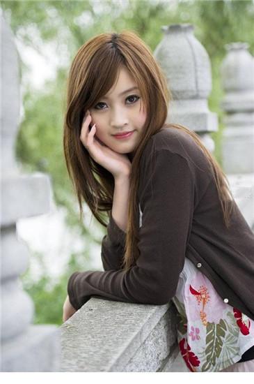 Butterfly Media downloads the latest HD version for free once a day