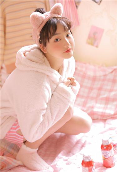 La La La China Japan Free Watch iOS