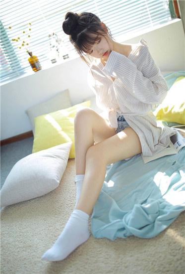 草莓丝瓜芭乐樱桃秋葵小蝌蚪榴莲app