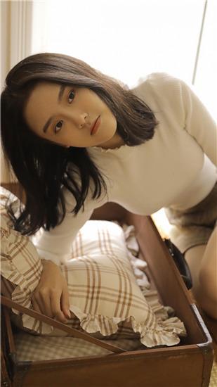 One card one two three cards one card two cards three