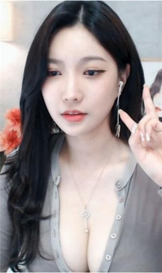 泡泡电影app截图3
