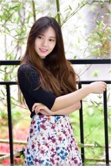 草莓樱桃丝瓜向日葵绿巨人最新版截图0