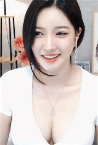 泡泡电影app截图2